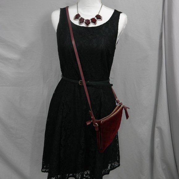 Red Wine Velvet/Microsuede Purse - Picture 2 of 11